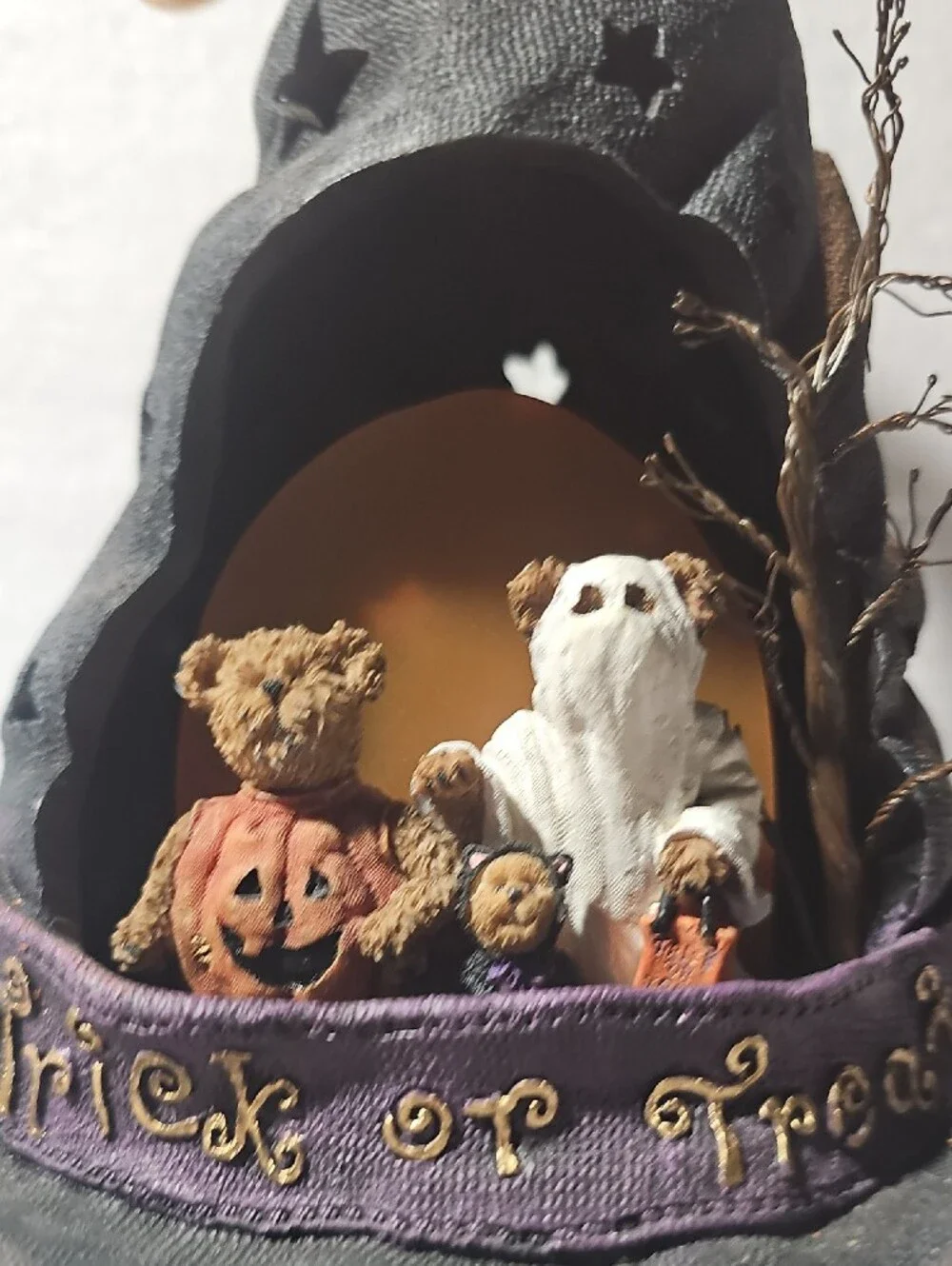 Boyds Bears Esbearedla's Hat Figurine Night Light
